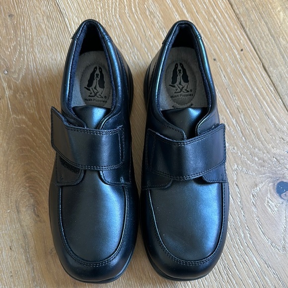 Hush Puppies Black Leather Laurence Loafers with Velcro and Comfort Sole - Picture 2 of 7